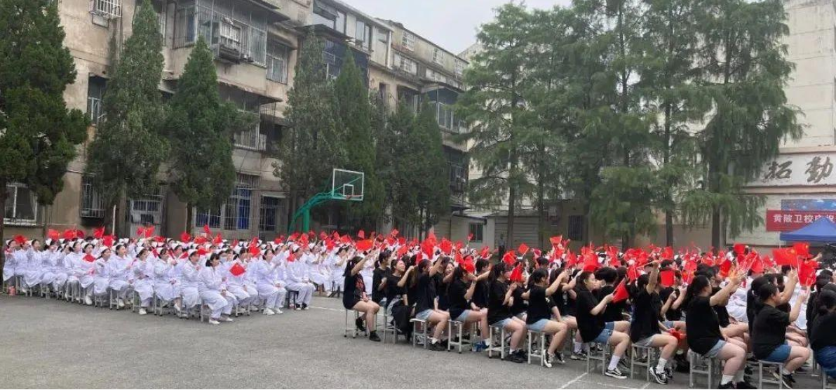 庆祝建党100周年，火狐体育竞猜网区文化馆带着红歌进校园